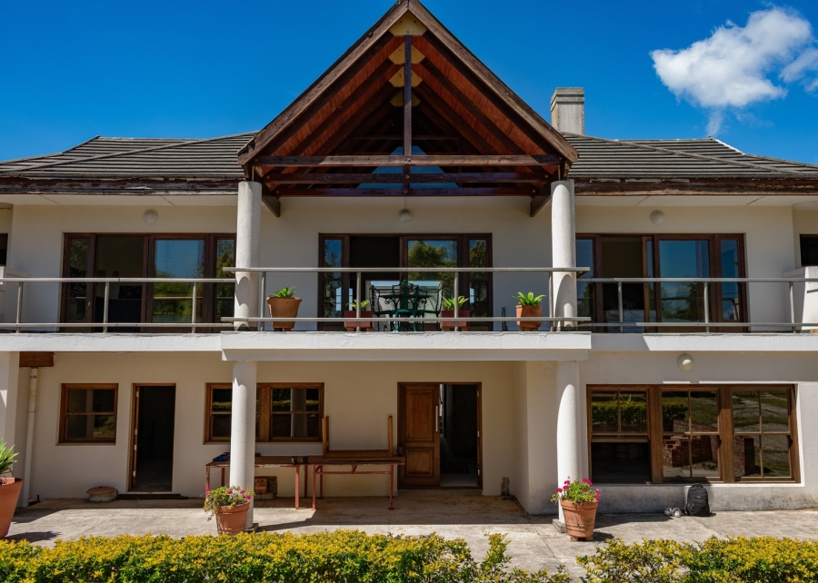 8 Bedroom Property for Sale in Colleen Glen Eastern Cape